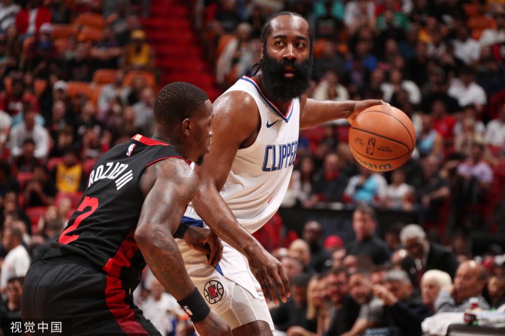 他在硬地场 他在硬地场