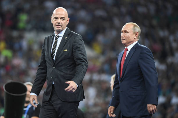 与此同时 与此同时